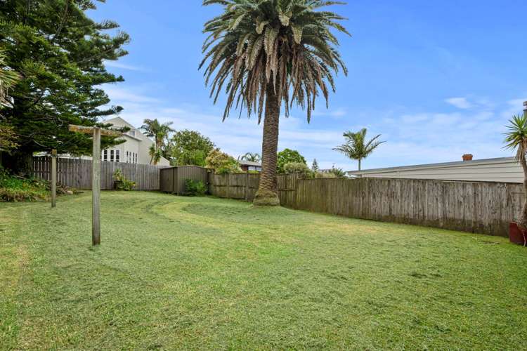 5 Shoal Bay Road Devonport_12