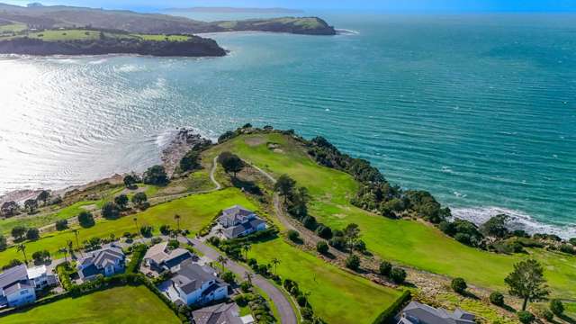 6 Pacific Cliffs Drive Gulf Harbour_2