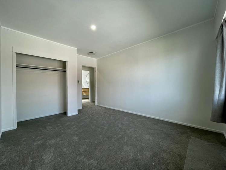 16 Kay Drive Blockhouse Bay_15