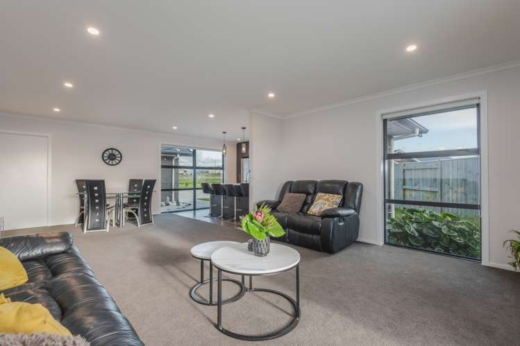 90 Johnstone Drive Fitzherbert_3