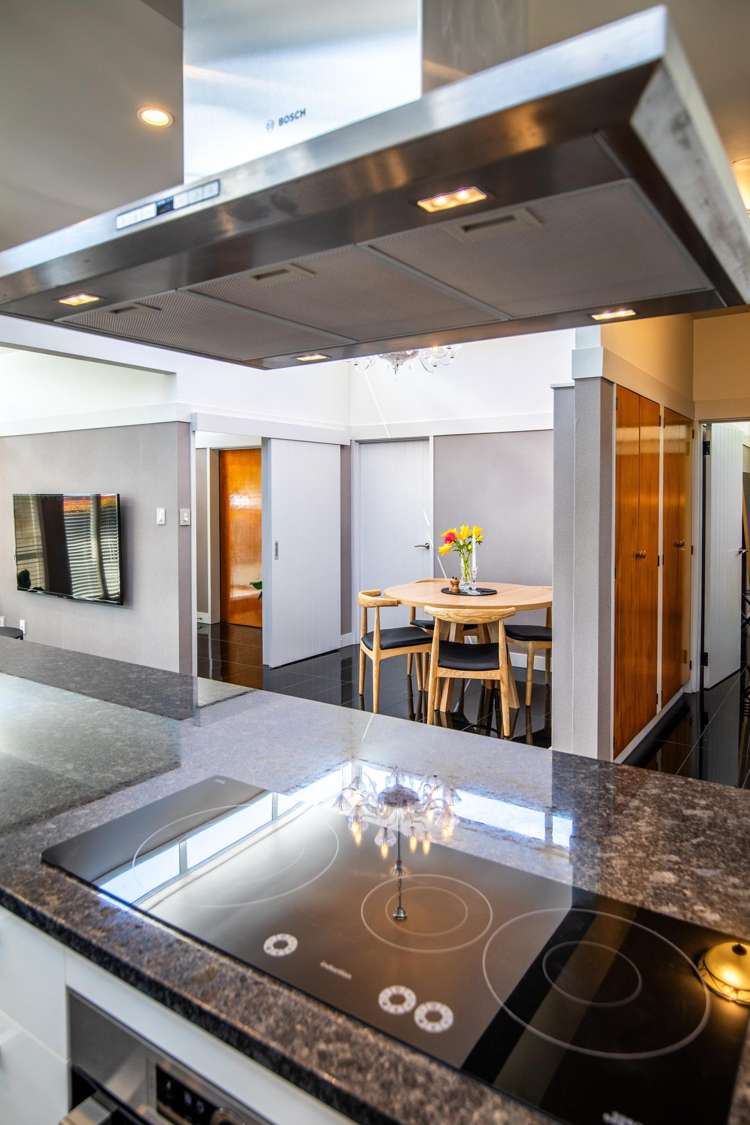 8C Brassey Road St Johns Hill_12