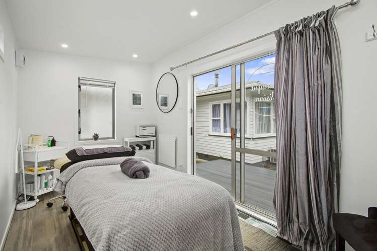 1297 Fergusson Drive Brown Owl_9