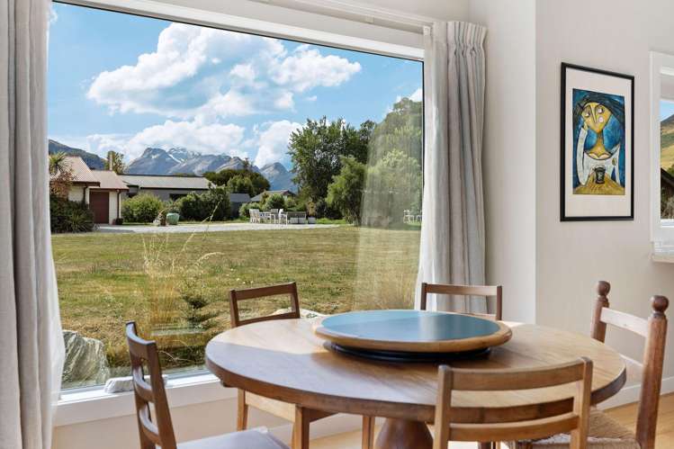 43 Benmore Place Glenorchy_21