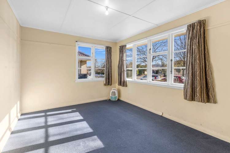 616 Featherston Street_2