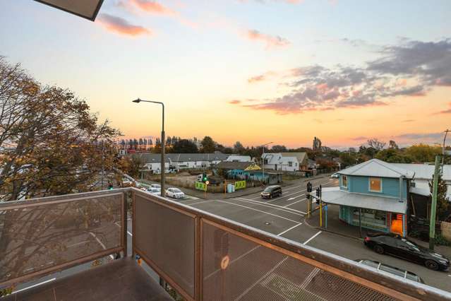 Penthouse Position! - UNDER OFFER!