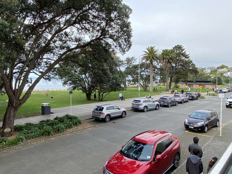 5/16 Beach Front Lane Browns Bay_6