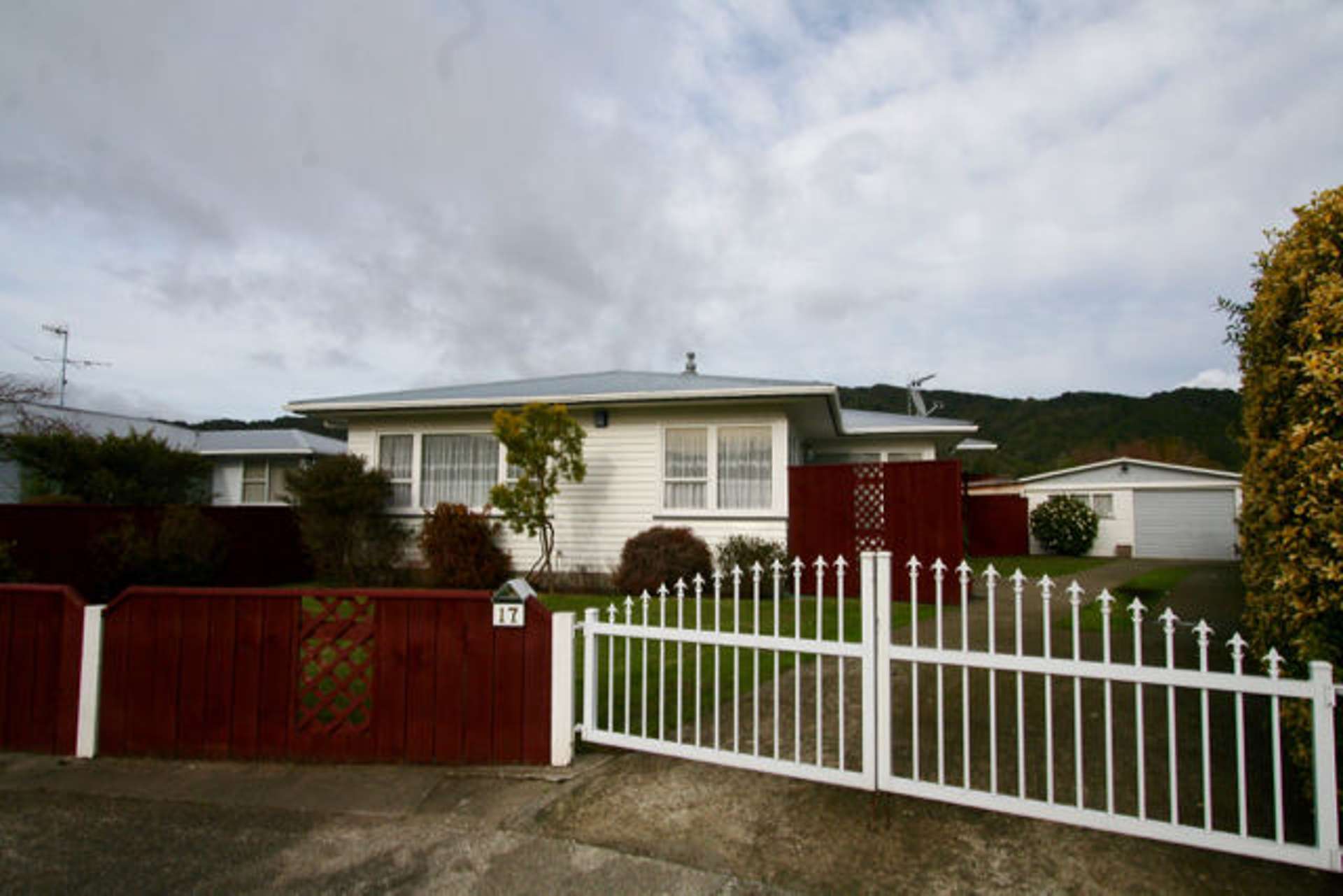 17 Wetherby Grove Wainuiomata Lower Hutt City Houses for Sale