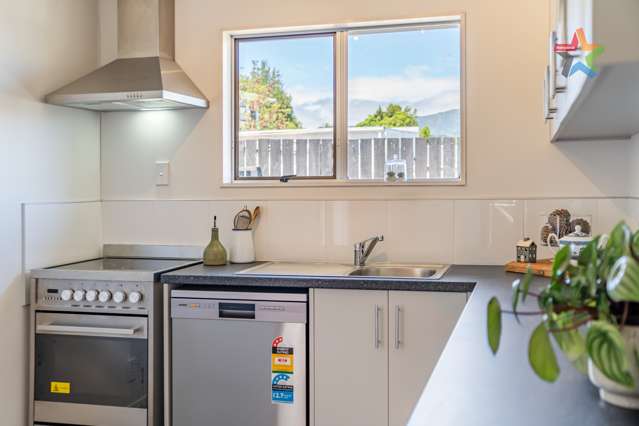 69b Hartford Crescent Totara Park_4