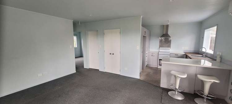 5 Rickards Place New Lynn_16