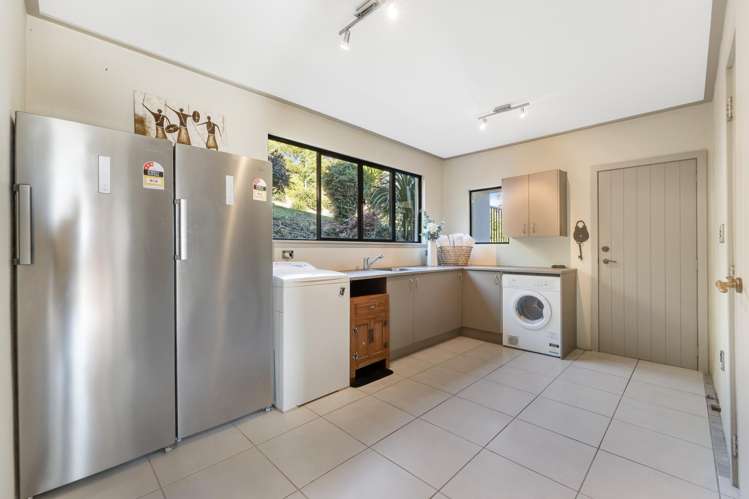 498 Redoubt Road Flat Bush_37