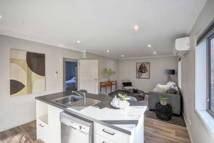 211 Oxford Street South Dunedin_15