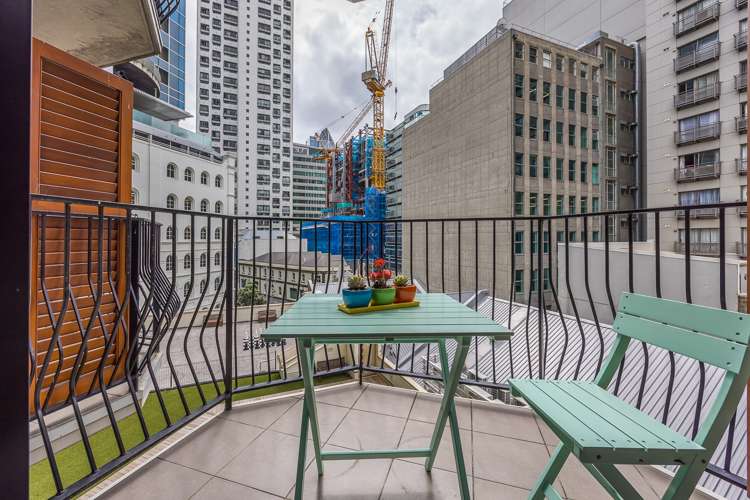 2j/23 Emily Place Auckland Central_8