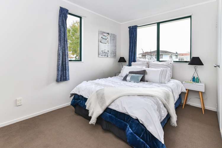 1/2 Jack Farrell Place Papakura_5