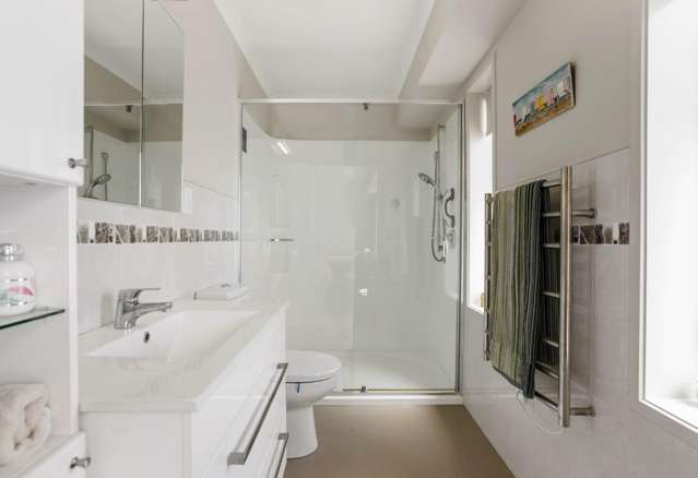 1/15 Coronation Road Mangere Bridge_1