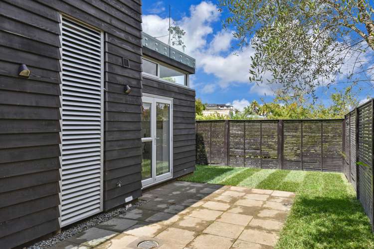 109 Beach Road Castor Bay_18