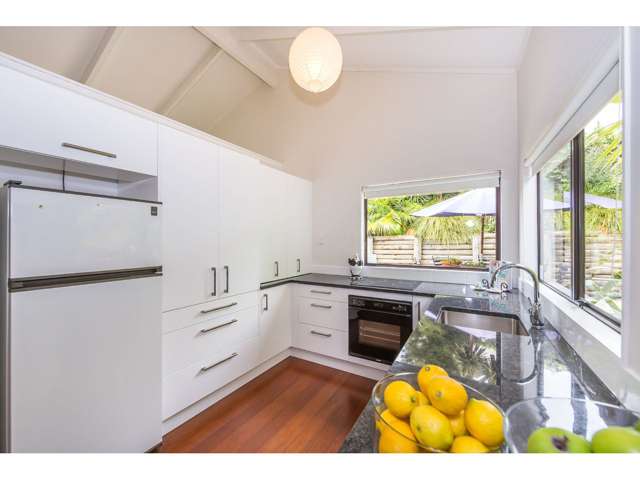7/96a Verbena Road Birkdale_2