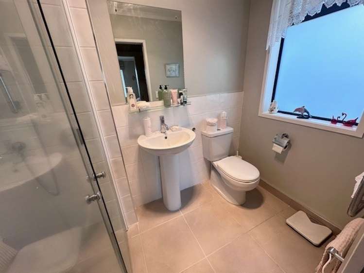 71 Warburton Crescent 11385_5