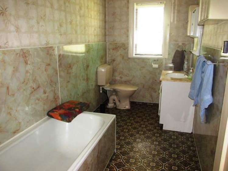 2 Shearman Street Reefton_7