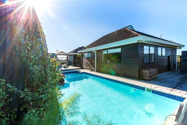 33 Bellbird Rise Murrays Bay_1