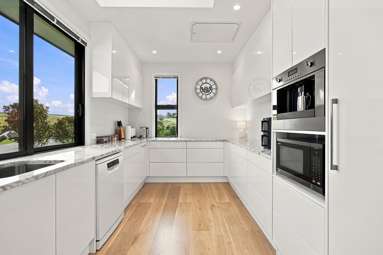 30 Suzanna Lane_3