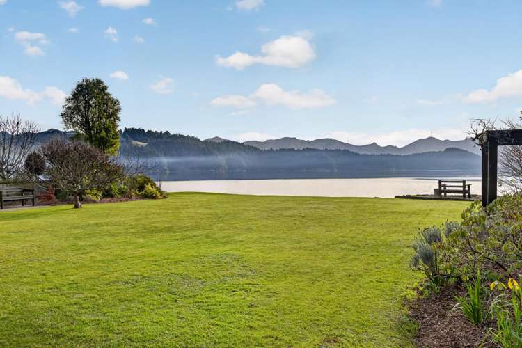 481 Marine Drive Charteris Bay_23