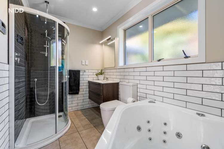 236 Main Road Waikouaiti_9