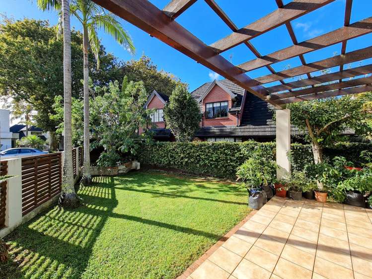 38A Oakwood Grove_0