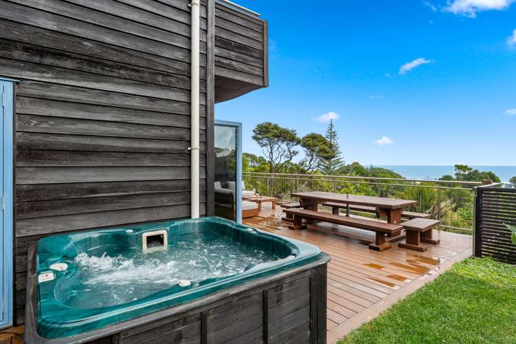 84 Domain Crescent Muriwai_5