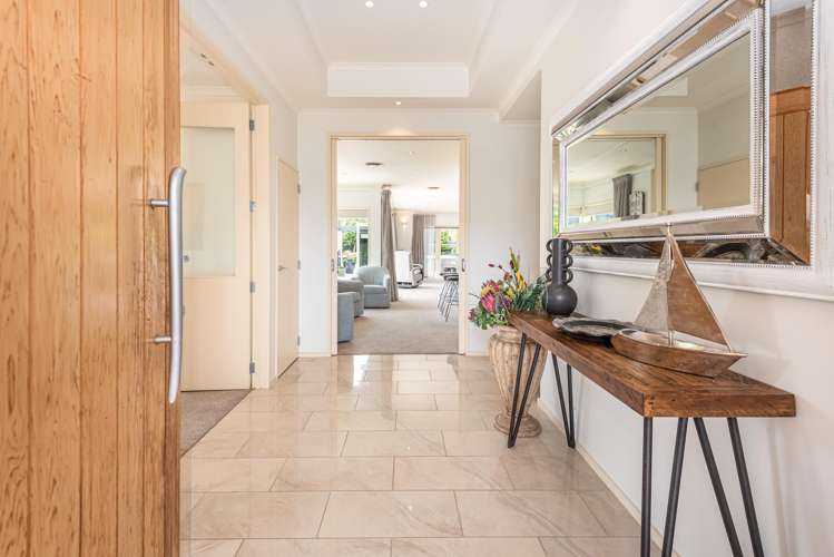 208 Cavendish Road Casebrook_3