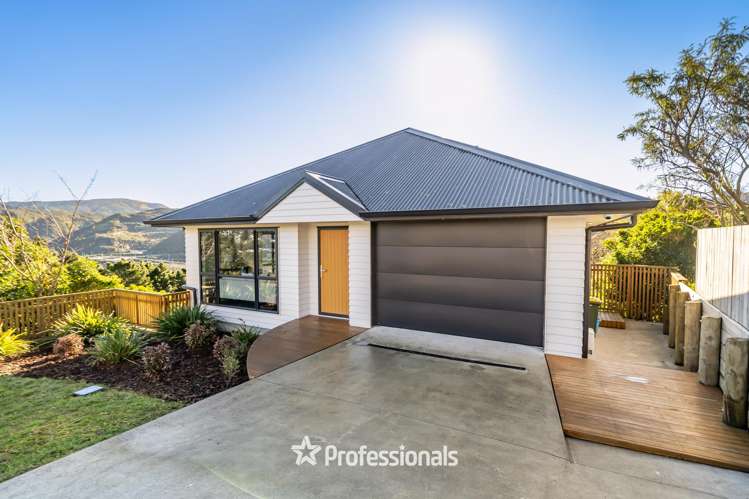 6 Castle Crescent Stokes Valley_15