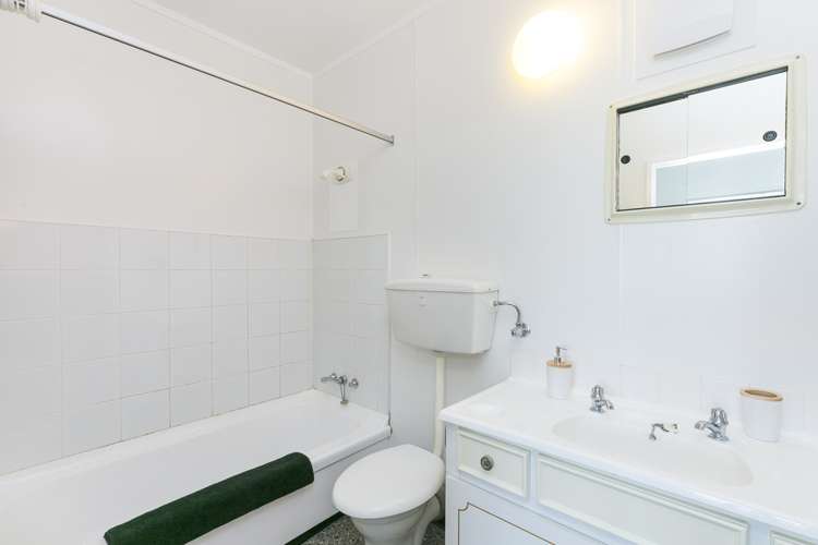 27/70 Hobson Street Thorndon_9