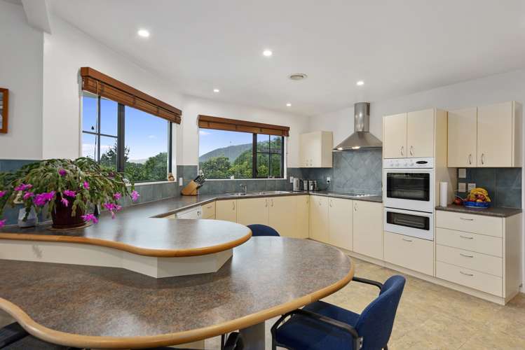 17 Malcolm Gillies Grove Totara Park_12