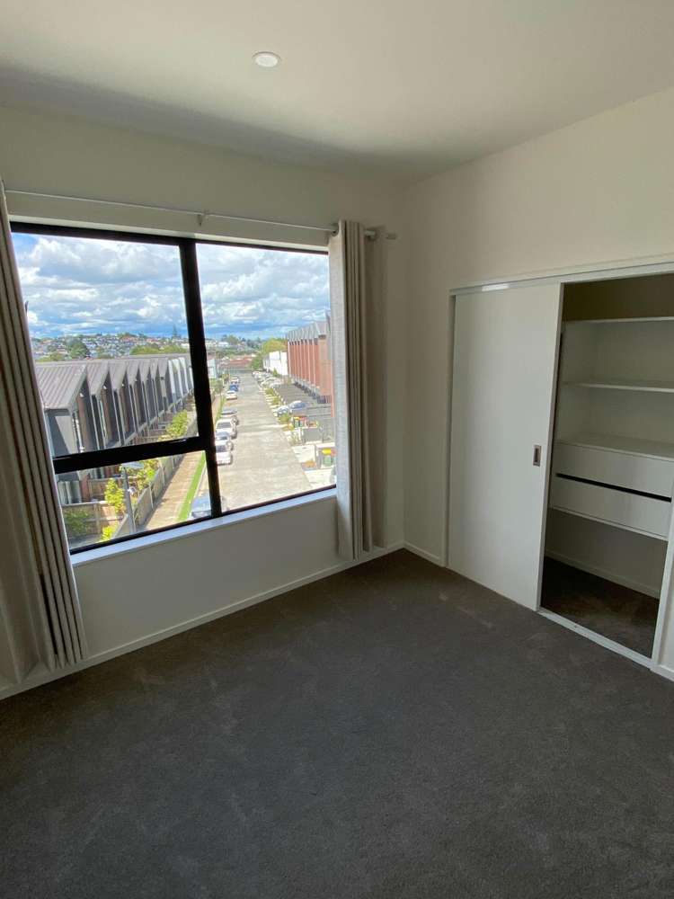 19 Waipuhinui Way Wiri_5