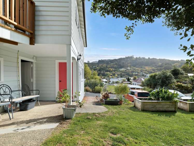 6 Daly Street Port Chalmers_24