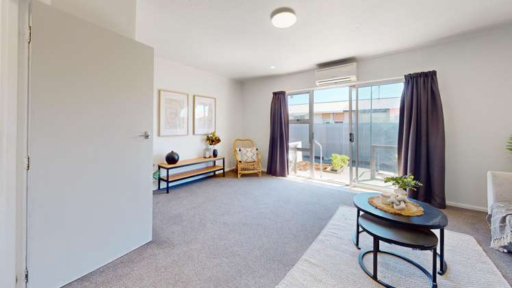 2/361 Burnett Street_4