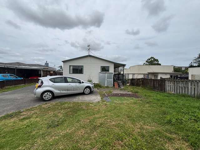2 bedrooms, Kumeu