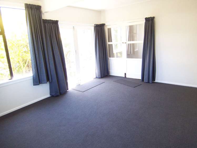 20 Koromiko Street Otaki Beach_5