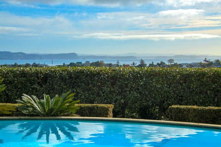 1 Myra G Place Stanmore Bay_45