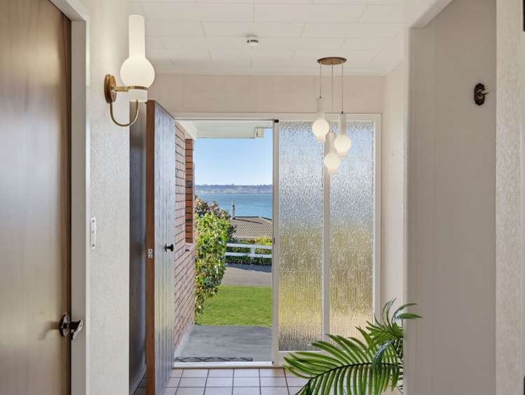 8 Manahi Avenue Kawaha Point_20