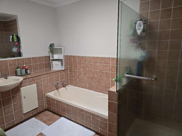 50 Arrowsmith Avenue 1140_5