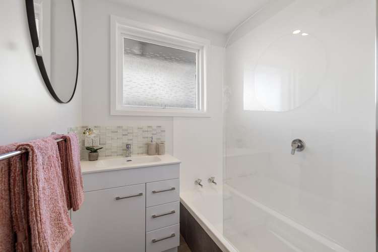 2/145 Milton Street Somerfield_7