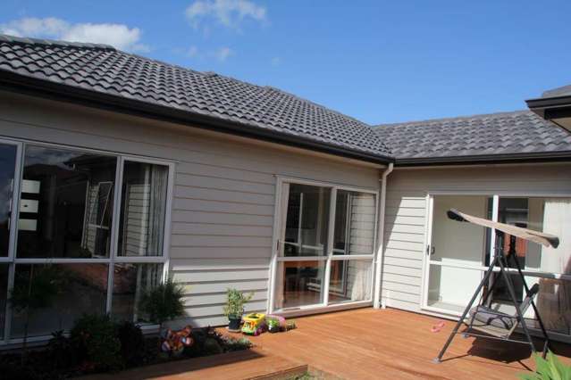 8 Stamford Crescent Flat Bush_3