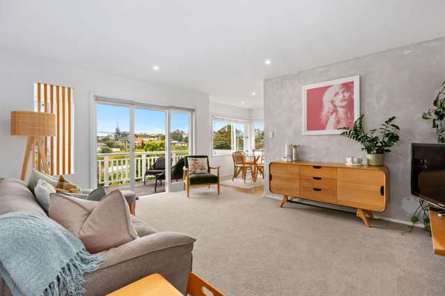 70 Selwyn Crescent Forrest Hill_2