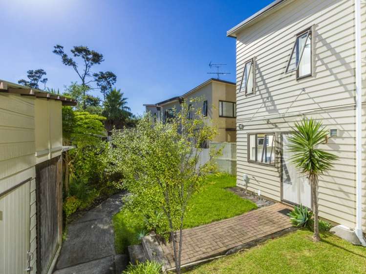 6/92 Bush Road Albany_11