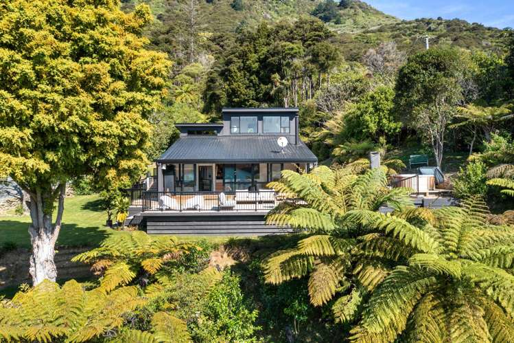 2515 Kenepuru Road Kenepuru Sounds_15