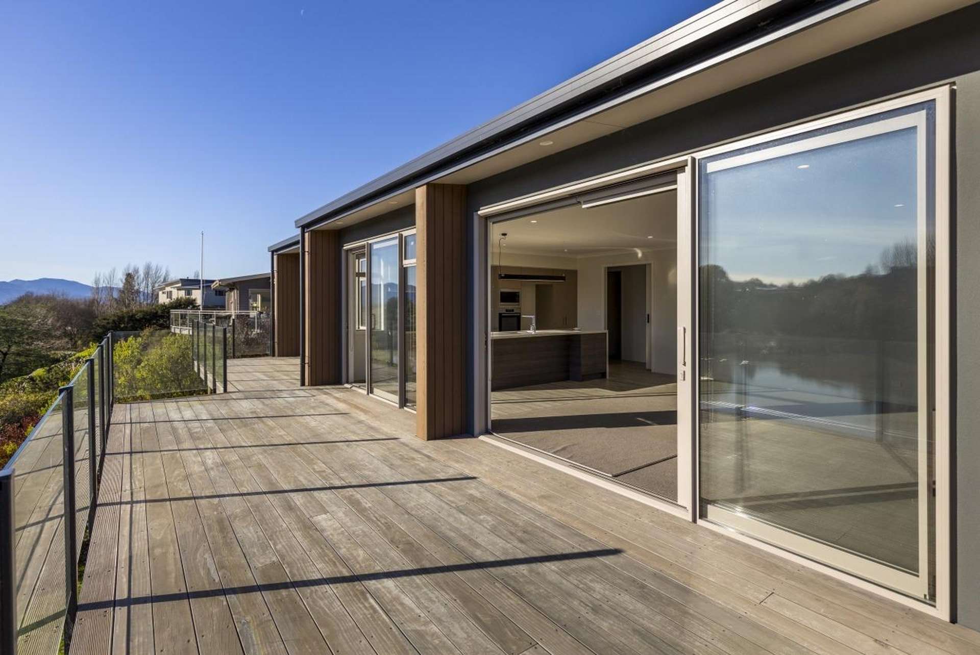 18 Lake View Place Fairhall_0