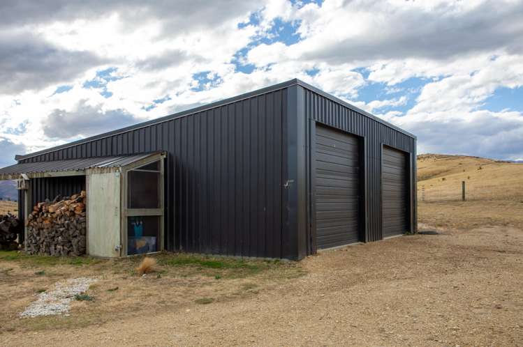 77 Leaning Rock Road Alexandra_23