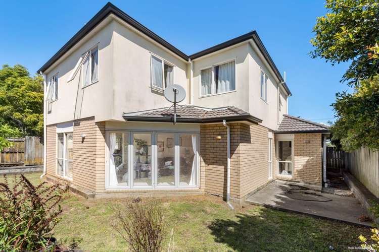 34a Mount Smart Road Onehunga_11