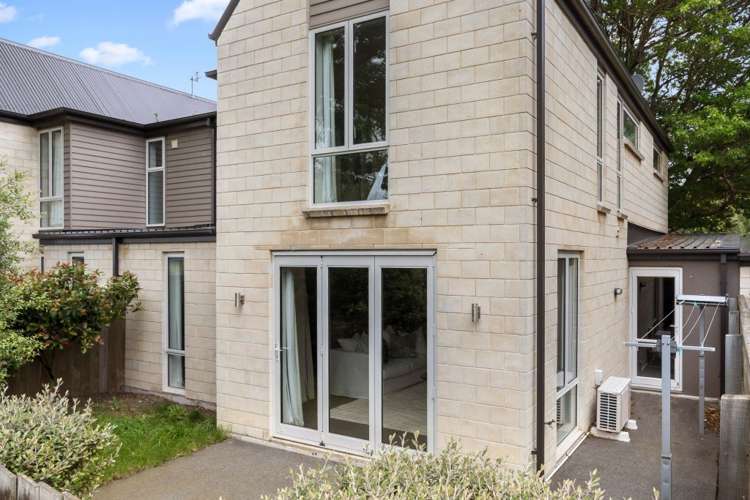 9a Pavilion Crescent Hillmorton_11