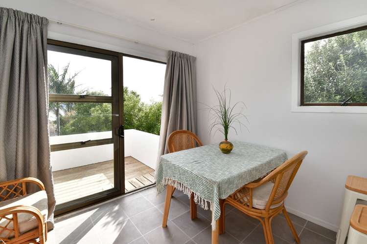 956 Whangaparaoa Road Manly_9